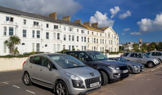 WEG – Grenzen zulässiger Nutzung von Kraftfahrzeugstellplätzen